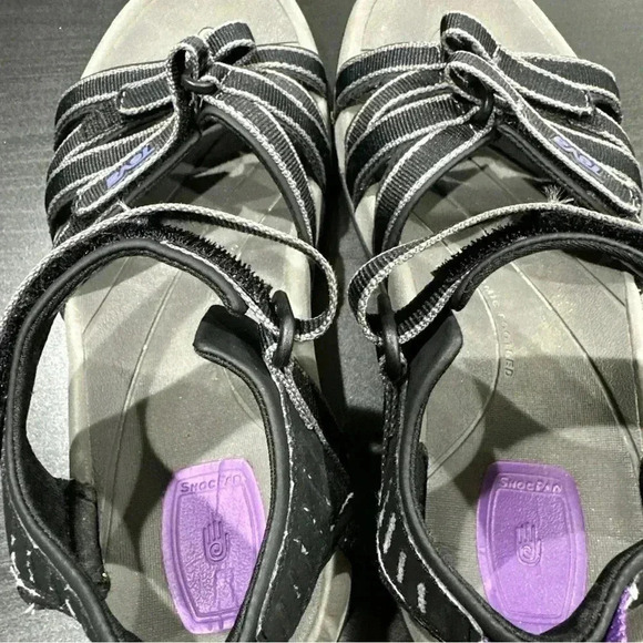 Tevas sandals - Picture 3 of 4